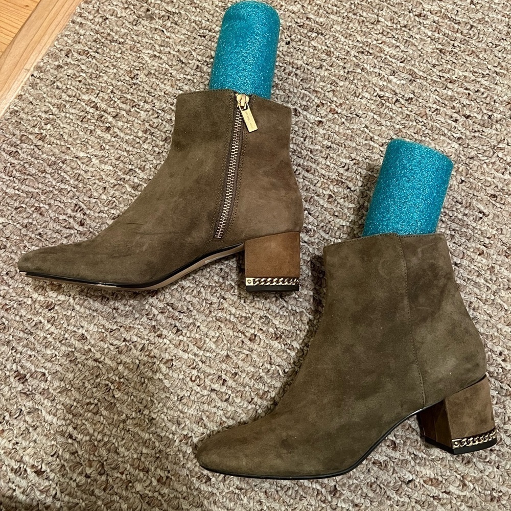 MICHAEL Michael Kors Womens Sabrina Mid Bootie Leather Boots
